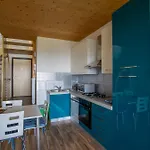 Terraced House With Shared Pool Lejlighed Roe