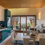 Terraced House With Shared Pool Lejlighed